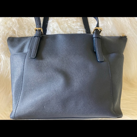 Michael Kors Medium Saffiano - Picture 3 of 6